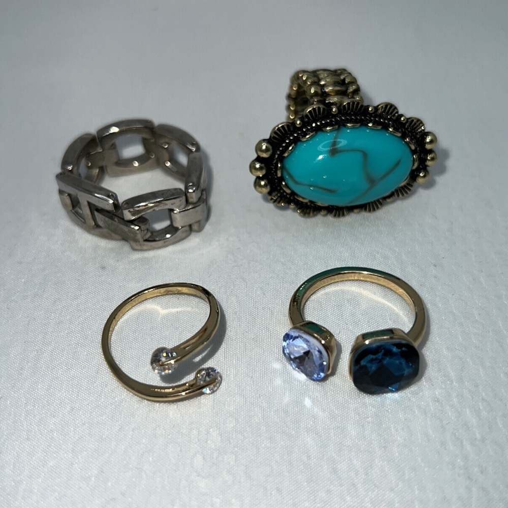 Lot of 4 Fashion Rings